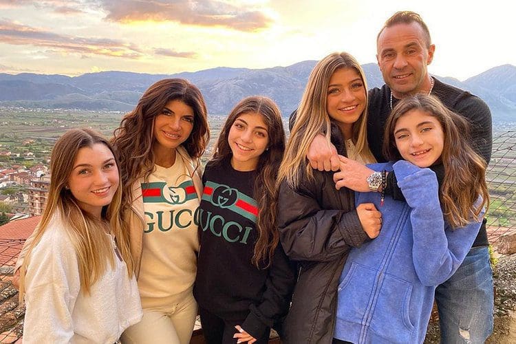 Gia Giudice with her parents and sisters in Italy 