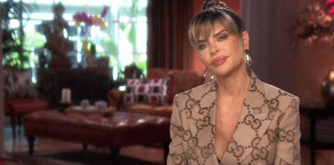 RHOBH alum Lisa Rinna throws shade in her confessional interview