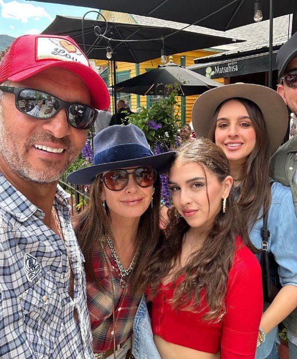 Kyle Richards And Mauricio Umansky Spend 4th of July Together Following Separation Announcement
