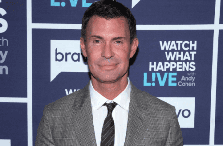 Jeff Lewis poses for step and repeat photo on WWHL