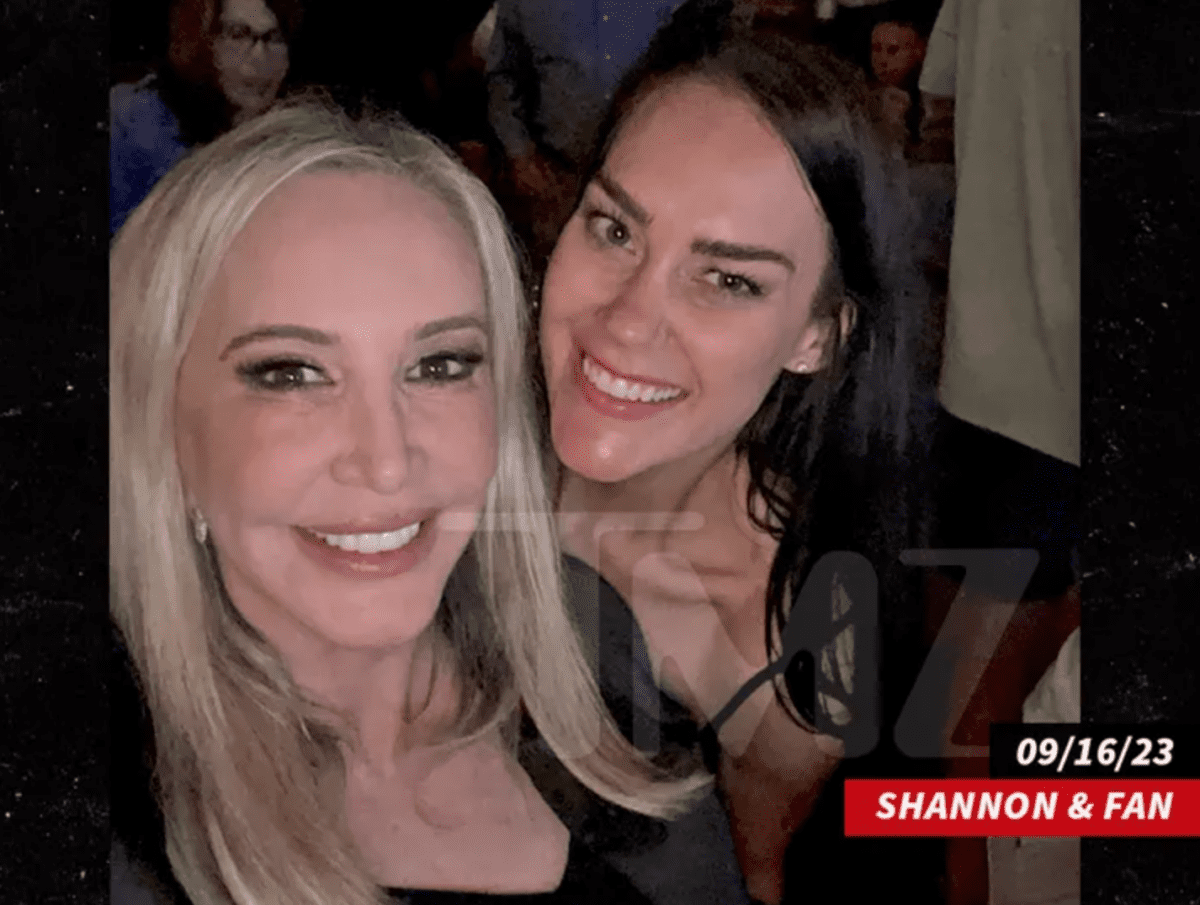 Shannon Beador posed for photos with fans just hours before being arrested for DUI