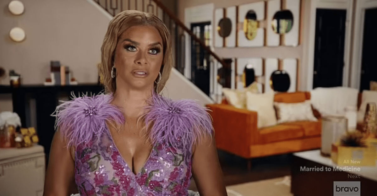 Robyn Dixon is confused by RHOP co-star Candiace Dillard bashing her on social media but acting like nothing has happened to her face